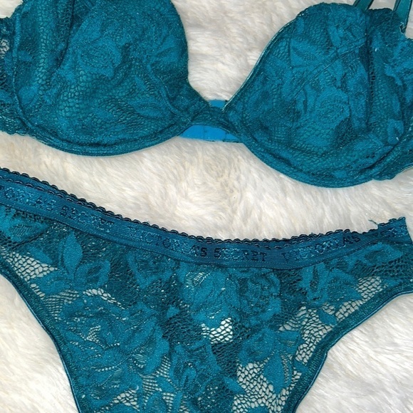 36C/S Vintage Victoria’s Secret Bra and Panty Set - Picture 4 of 5
